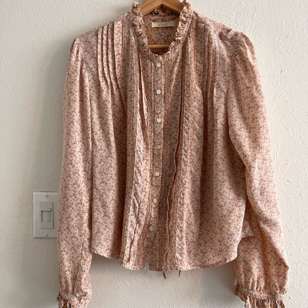 Silk light pink Doen floral long sleeve button up shirt  tie waist flawed